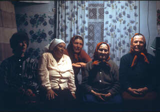 Maria Yevkhymets, Halyna Bazylevych, and Paraska Voitovych. Svarytsevychi